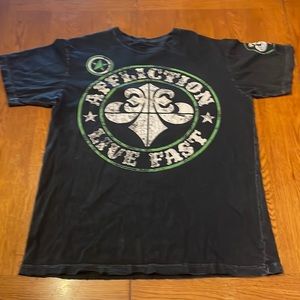 Mens- 2xl distressed Affliction shirt
